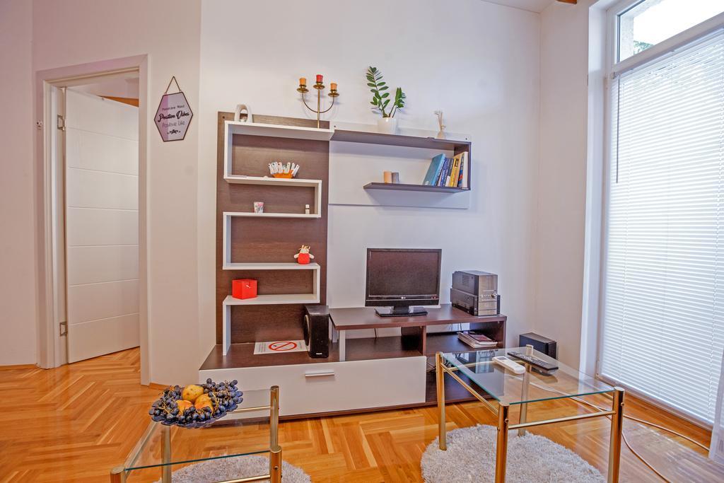 Linden Flower Apartment スボティツァ エクステリア 写真